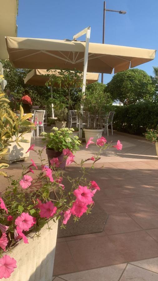 Hotel Rosati Rimini Buitenkant foto