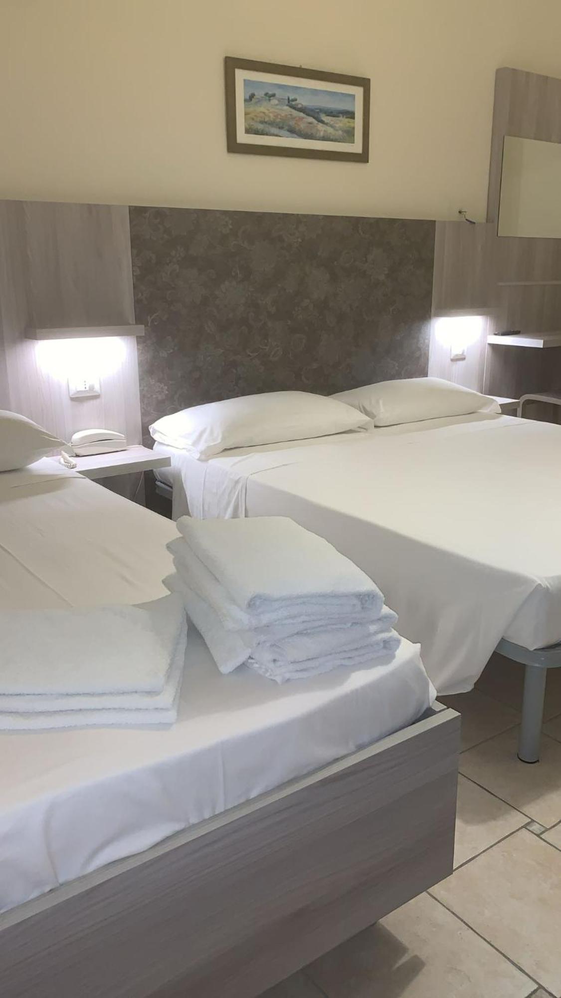 Hotel Rosati Rimini Buitenkant foto
